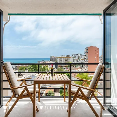 Beautiful Mediterranean Views In アパート
